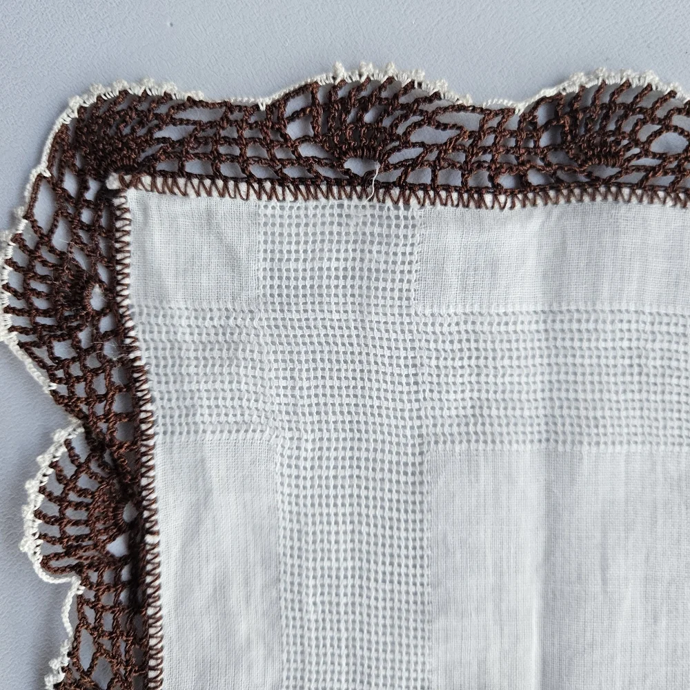 VTG Handmade Crochet Border Edge Red & Brown Cotton Hankies | SZ 12